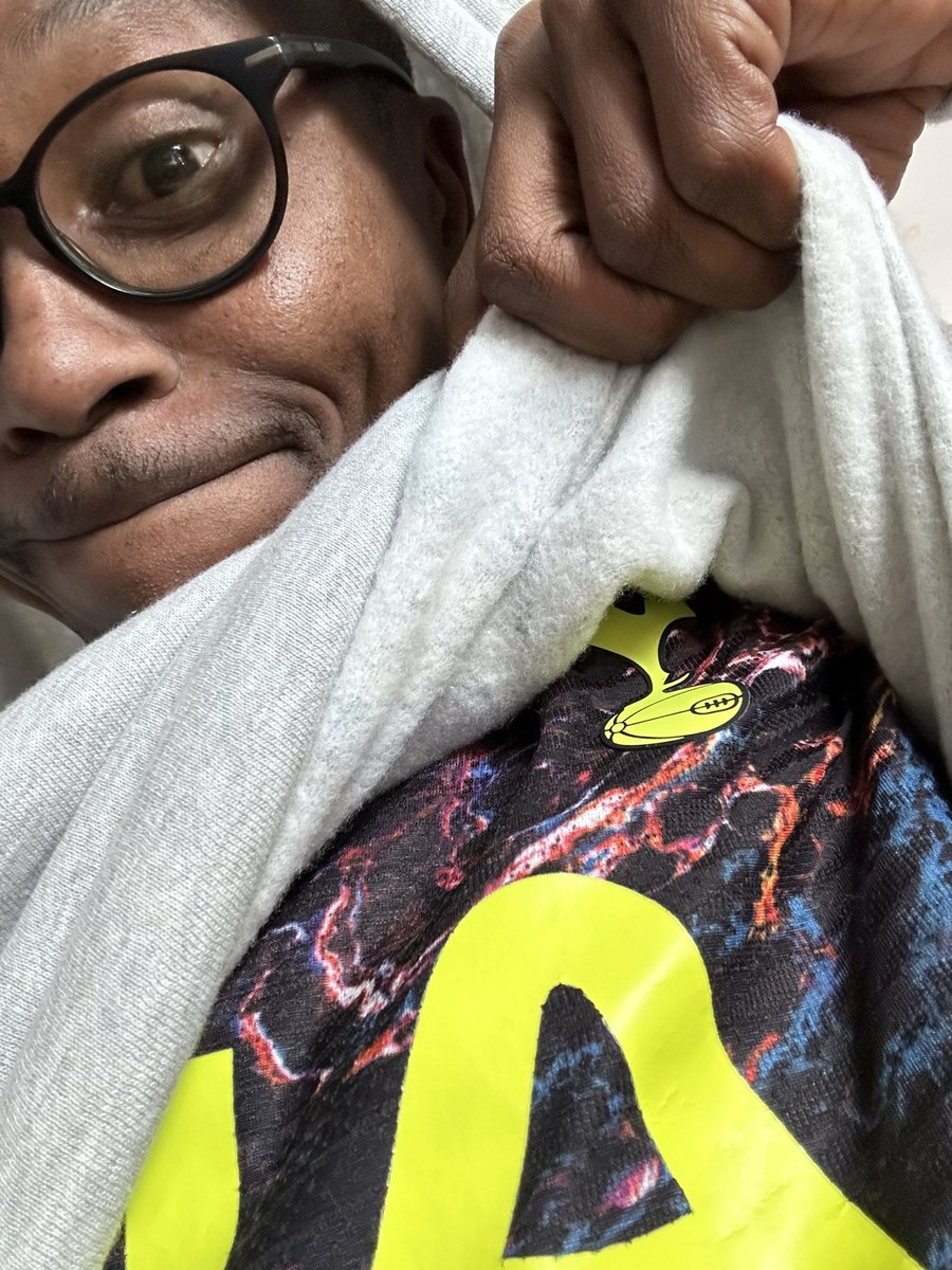 Umjaka 🎙 #DlalaMdlali tweet media