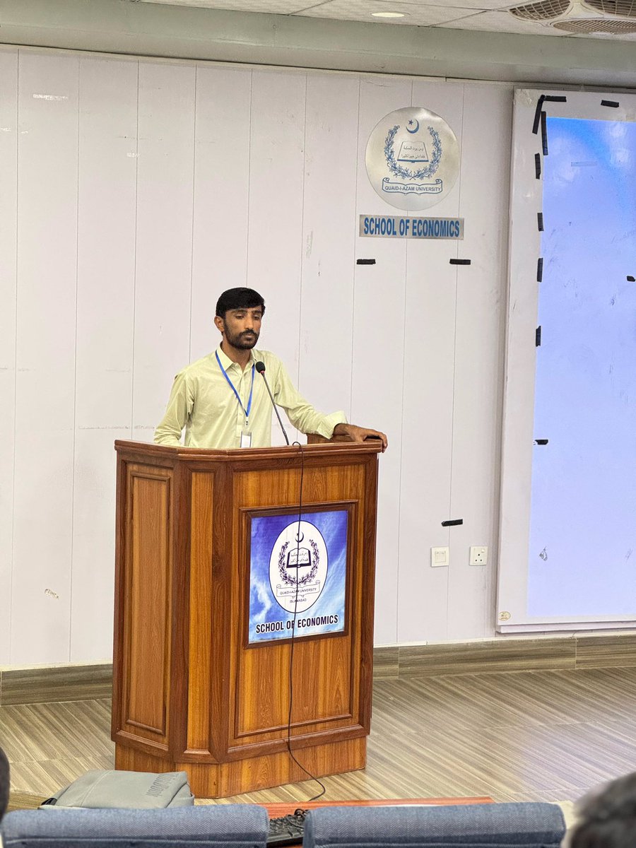MehrgarhRI's tweet photo. MRI successfully organized the workshop 'Methods & Tools for Literature Browsing and Citations' with @QAU_Official’s Department of Economics! Empowering Baloch and other students to excel in research, promoting academic excellence.
#MRIWorkshop2024 #MRI_AcceleratingInnovations https://t.co/dvh62kjZ5Z