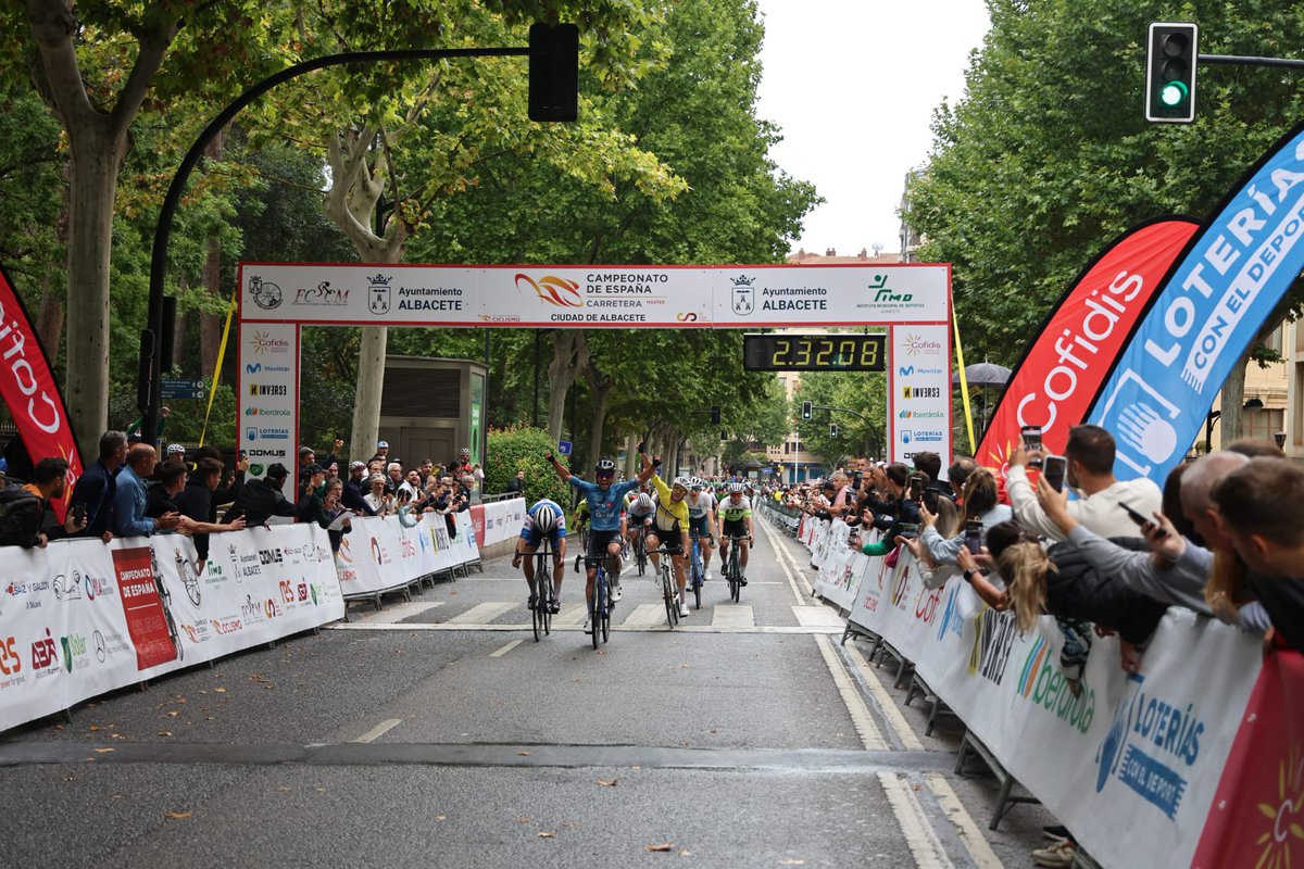 GRÍTALO <a href="/JoseA_Merida/">José Antonio Sánchez</a> !!

QUE SÍ, QUE ES TUYO!!

QUE ES NUESTRO!! 🇰🇿🇰🇿

🏆🇪🇸