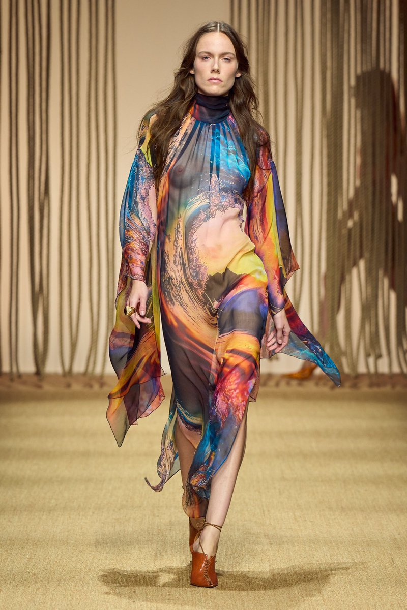 shoenality's tweet photo. Roberto Cavalli SS25 https://t.co/Mugqezqjoi