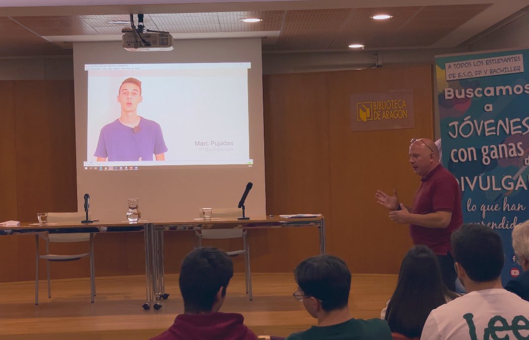 La Paula i la Victòria, amb la Joana i el Martí (itineraris en RV), i amb la Clàudia (recicl amb IA), han presentat els seus treballs a l’Enc. de Jov. Divulgad. fet a Zaragoza. En línia, el Pau (la torna) i el Marc (contenidor amb IA) han completat el grup. <a href="/inice_es/">INICE (Inst. de Invest. Científicas y Ecológicas)</a> <a href="/granollers/">Granollers</a>