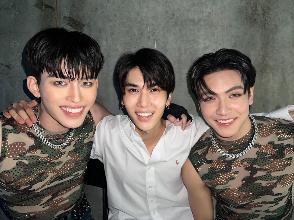 dunknatachai's tweet photo. 🫶🏻🫶🏻🫶🏻 https://t.co/U7HH7ia4dY