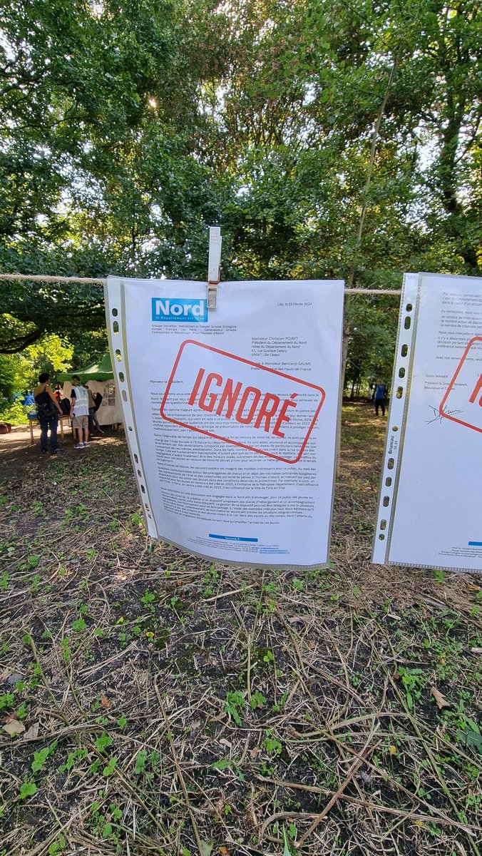 Émouvante réunion publique cet après-midi...

Les jeunes ont pris la parole pour dire leur indignation et leur aspiration à une vie digne, vie qui leur a été arrachée ailleurs. 

Nous avons rappelé notre opposition à cette politique inhumaine et avons apporté notre soutien ✊️