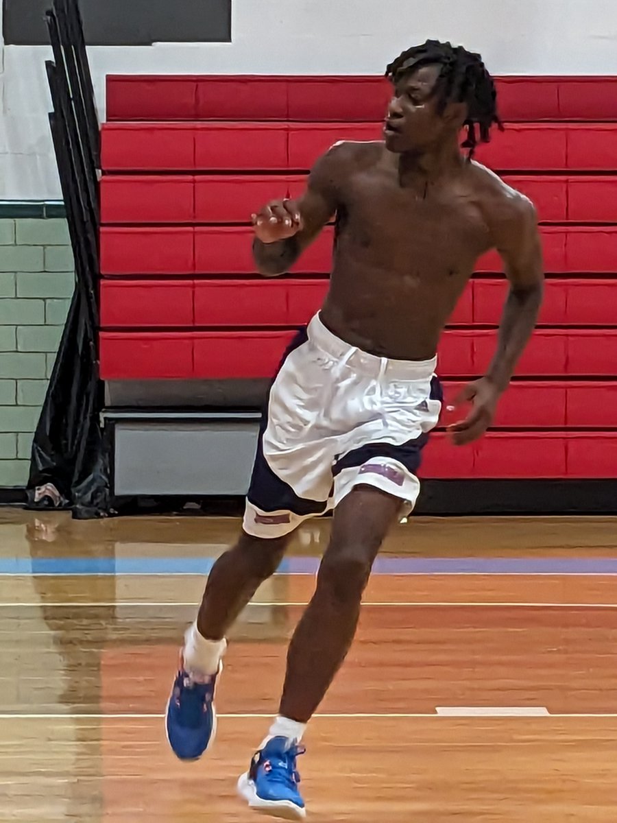 chick gillespie tweet media