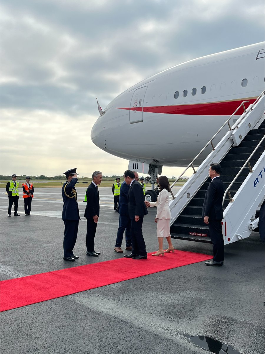 JapanEmbDC's tweet photo. Welcome to the US, Prime Minister Kishida! At the invitation of @POTUS Biden, Prime Minister Kishida is heading to Wilmington, Delaware for the QUAD Summit with the leaders of the US, India, &amp; Australia. 🇯🇵🇺🇸🇮🇳🇦🇺 https://t.co/361JINEol0