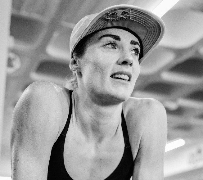 triatlonplus's tweet photo. Lucy Charles baja de Última Hora del Campeonato Mundial IRONMAN 2024 en Niza https://t.co/SEIFdgvHQK https://t.co/FuGKGsRnbR