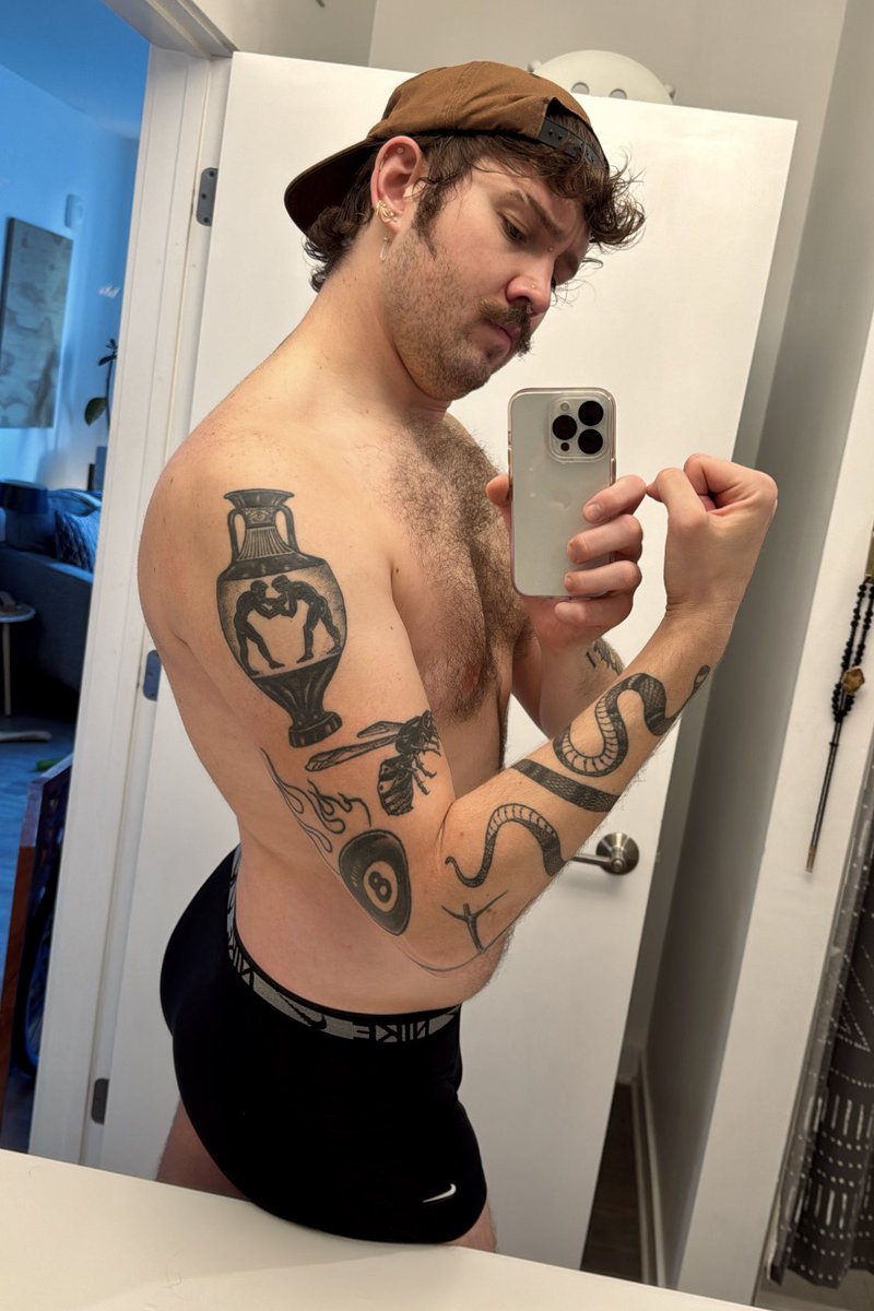 hydratedplus's tweet image. top me? a lot? ok.