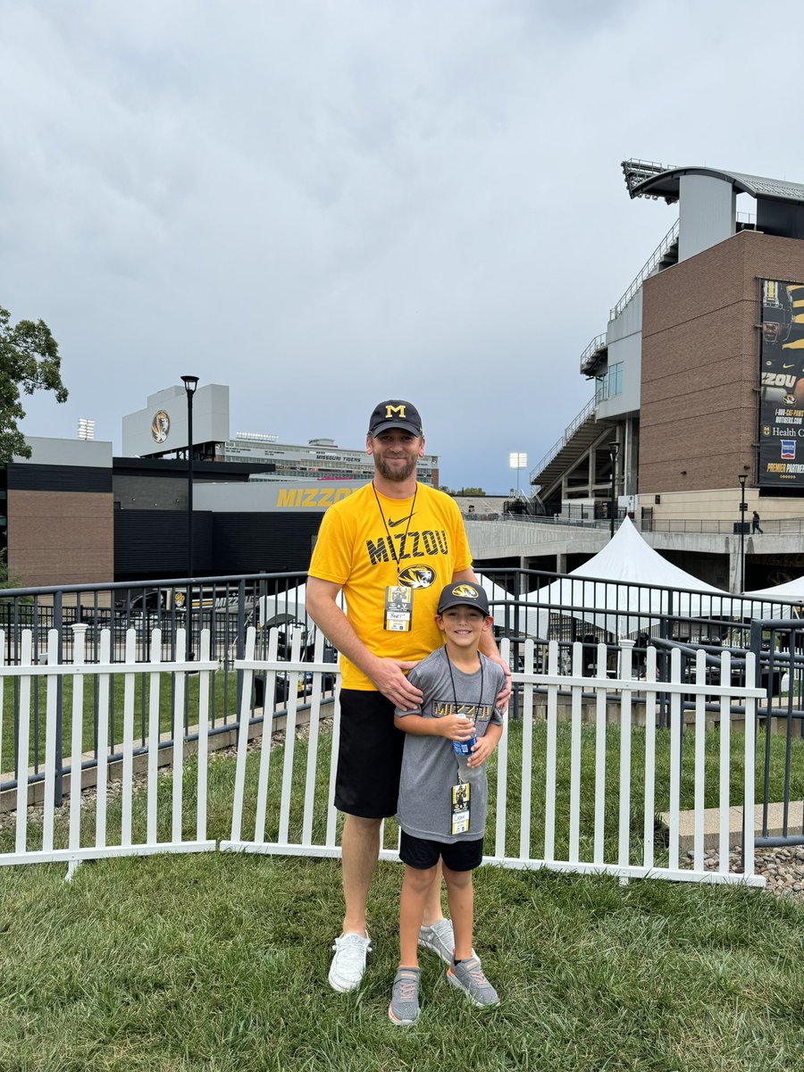 Annual father/son trip! Year #2! Thank you <a href="/Sowers_Steve/">Steve Sowers</a> for hosting us! Thank you <a href="/jswingle71/">Joe Swingle</a> for showing us your new spot! MIZ ZOU #BeatVandy