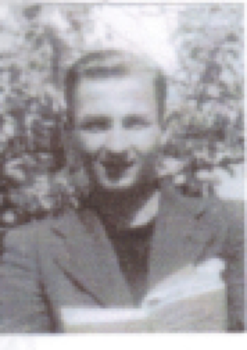 ANPIRomaPosti's tweet photo. "Papà e mamma carissimi, avevo fatto dei progetti così belli! Ma muoio per la #Francia, per il mio ideale, perché il vero socialismo trionfi."
Membro del gruppo "#GuyMoquet", #JeanPaulGrappin, arrestato e seviziato dalla #Gestapo, venne fucilato a #Besançon il #26settembre 1943. https://t.co/7xm1gfE2My