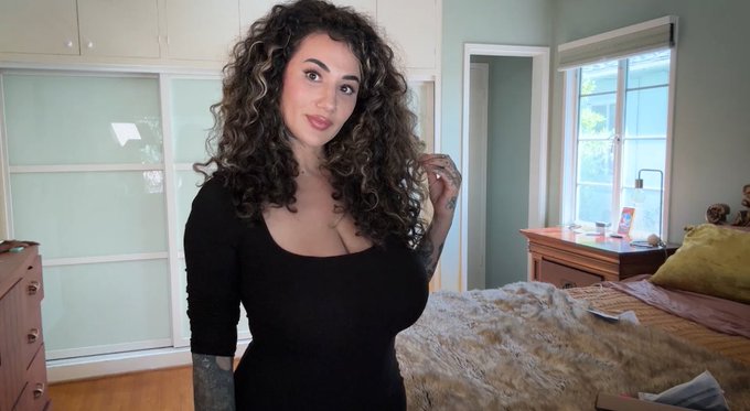 Posted a new Try On Haul on YouTube!! 
I also posted the uncensored version on my Onlyfans feed! Links