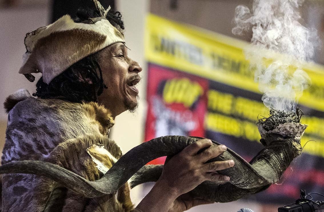 ZaniTheFirst's tweet photo. In honour of South Africa’s cultural and linguistic richness this Heritage Month https://t.co/jcgLJHIJDD https://t.co/uzvb9zMty8