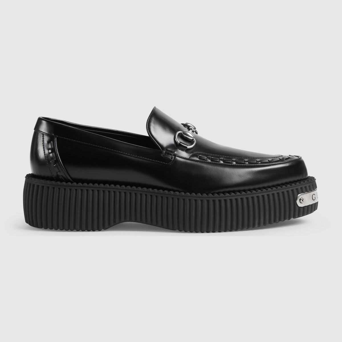 whbillkinwears's tweet photo. Billkin in #SPACEAVAILABLE SA Patch Jacket, #GucciB Large Shoulder Bag 
and @gucci Men’s Gucci Horsebit Creeper Loafer 

#bbillkin #whatbillkinwears https://t.co/GfMrgXXsnR