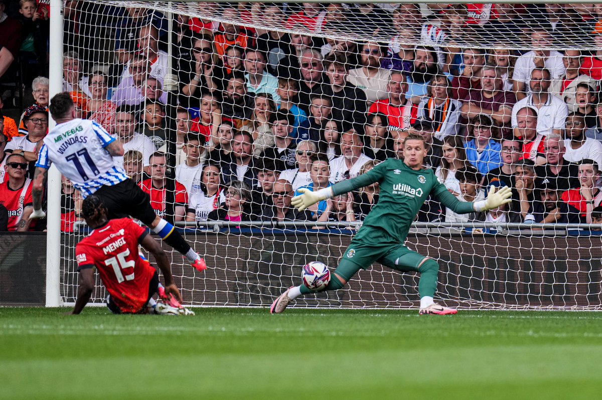 Luton Town FC tweet media