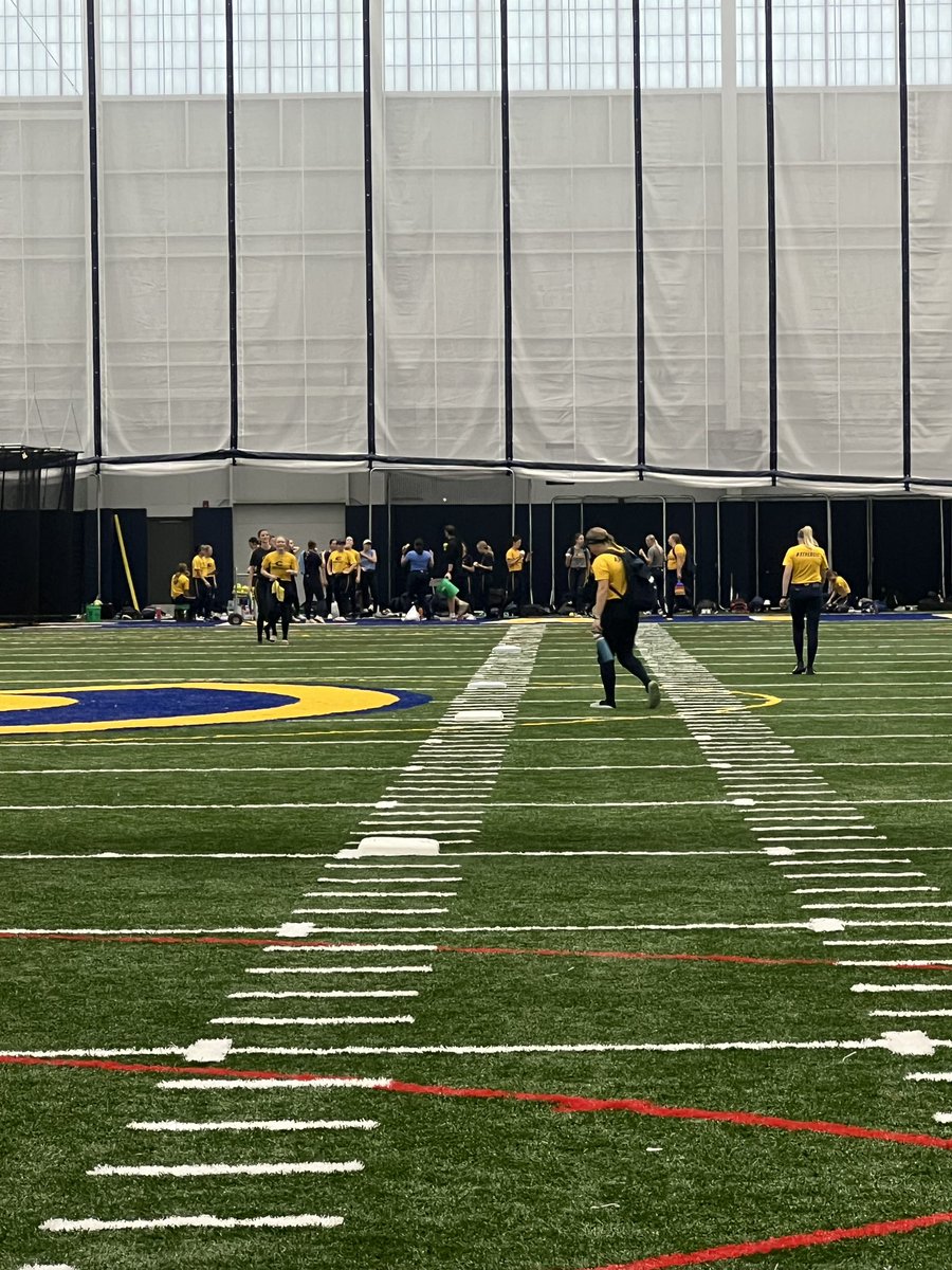 BlugoldCoachH's tweet photo. First practice in the Sonnentag fieldhouse and all I can say is “WOW!” https://t.co/DB3ueRk1gI