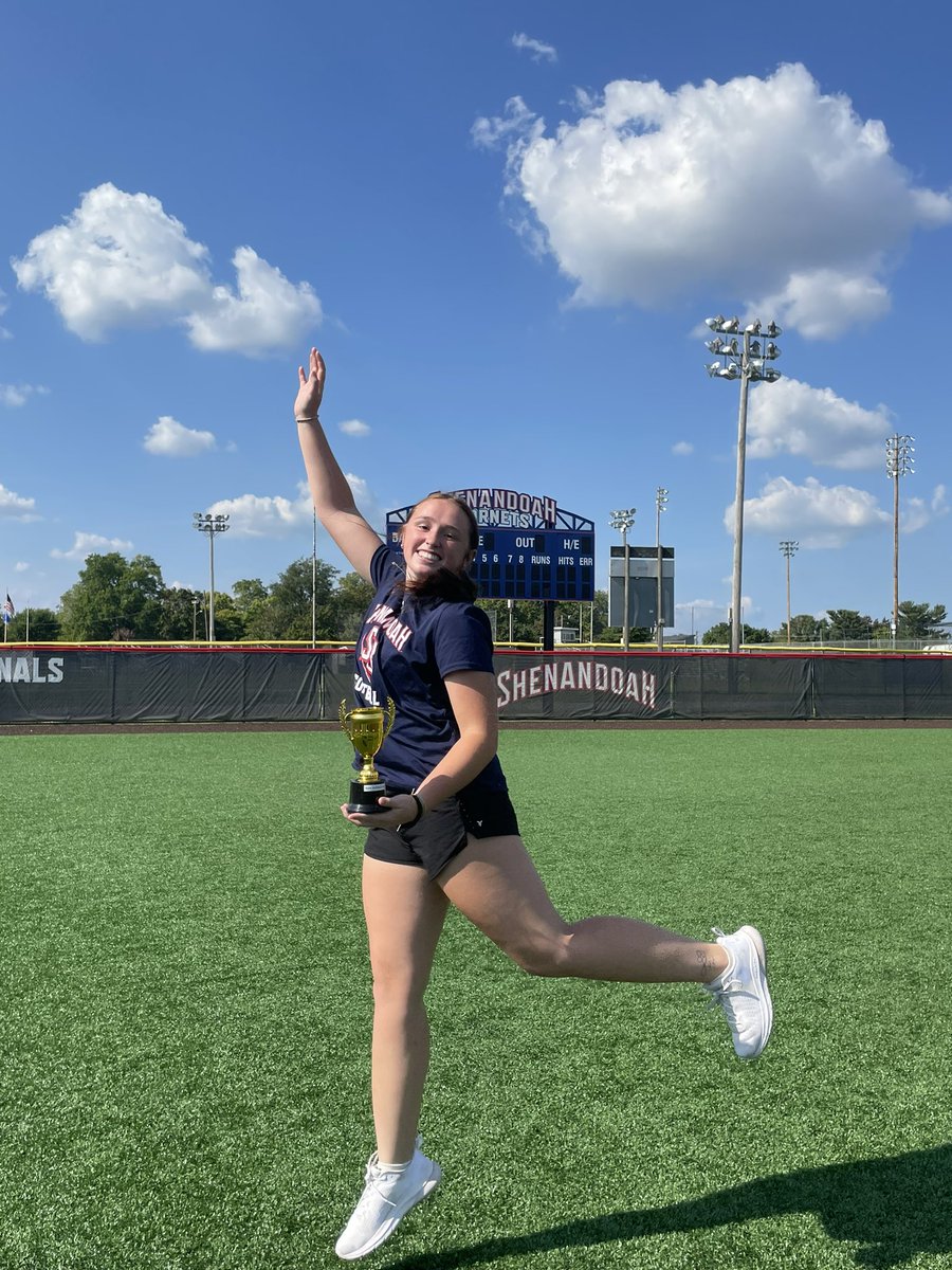 HUGE shout-out to First Year Megan Daisey for winning Player of the Week! Her teammates voted for her because of her standout pitching performance in our first intrasquad scrimmage! Keep up the great work!