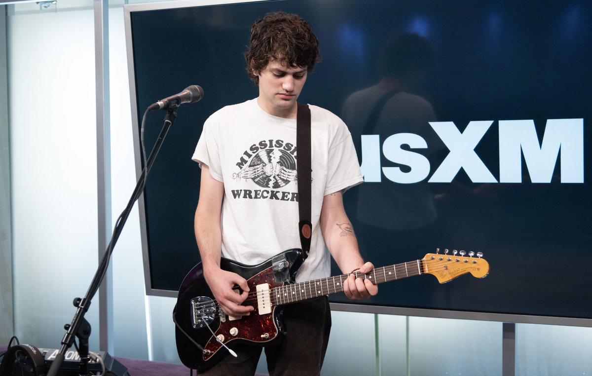 HPERISCOTH1's tweet photo. MJ Lenderman announces 2025 UK headline tour https://t.co/F4EqKPiCuR https://t.co/hM9jMNljFX