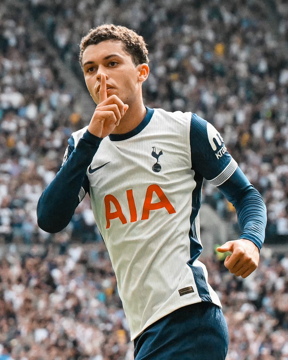 SpursOfficial's tweet image. Two words:

Brennan. Johnson. 🔥