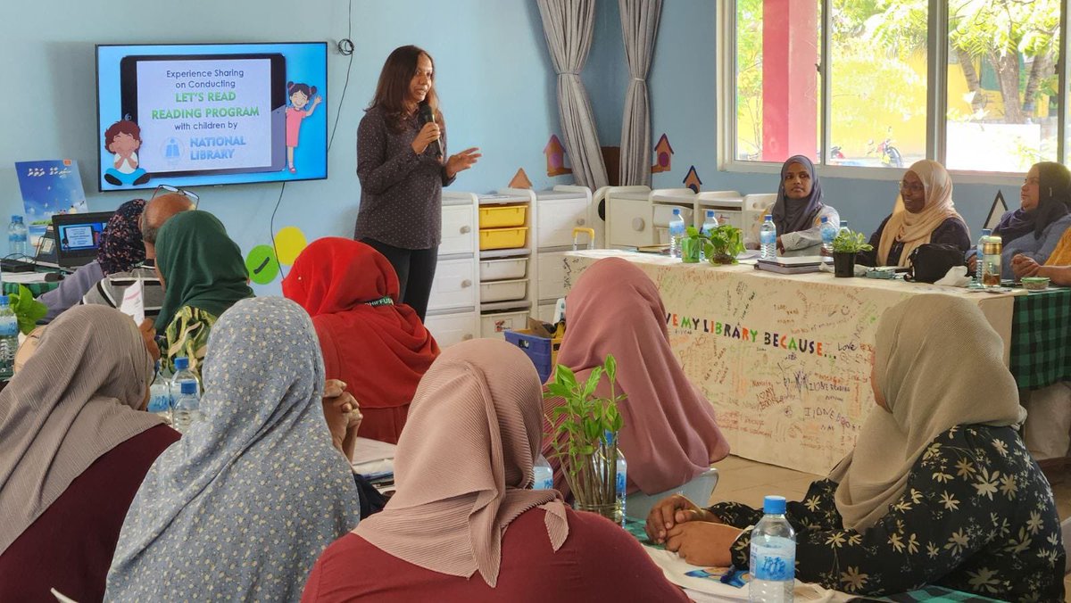 librarymv's tweet photo. Members from our team participated at the Let’s Read Orientation and Networking Workshop at K. Atoll Dhiffushi School today. #LibrariesAndLetsRead
#LetsReadFuture
#ExploreLetsRead
#ProperDhivehi
#EngageYoungReaders
#ReadingForKids
#MLAinAction
#MLAGrowsReaders https://t.co/k5jMpMVOpk