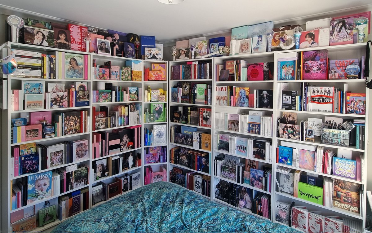 tripleSObjekts's tweet photo. Took a new pic of the collection today 💜💜 https://t.co/GFebnrh1Nw