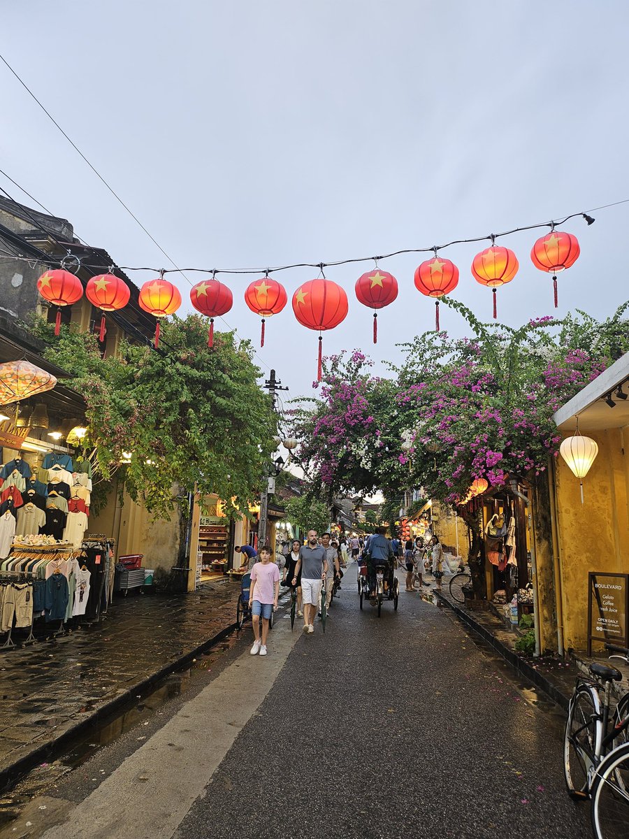 가끔 가는곳 올드타운,호이아나~♡
유유자적..지인들과 함께 가이드
28일 탐스 정모✈️ 참석
성향은 아직 없지만..기질은 있음ㅋ