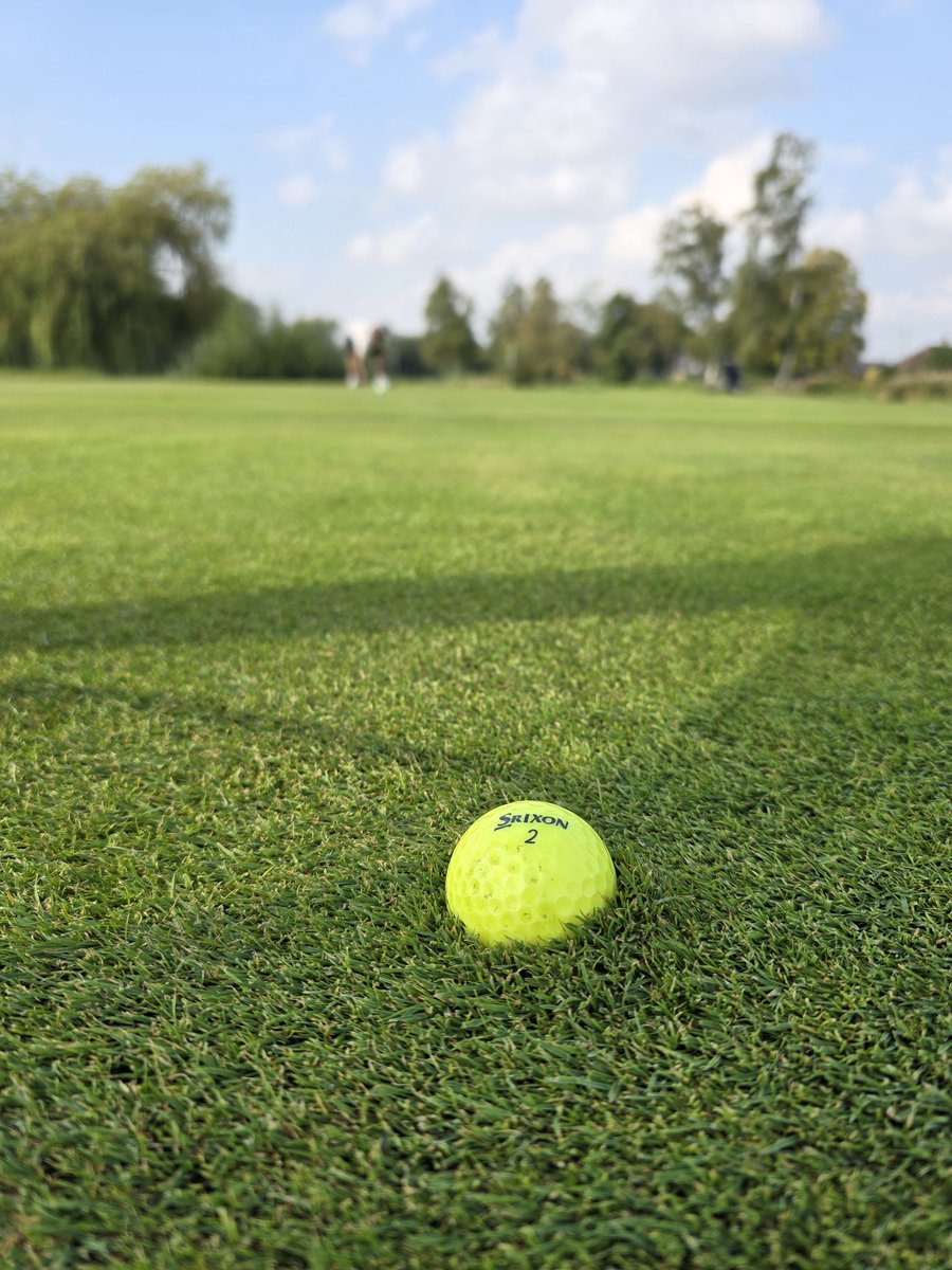 Took this today. Great lob onto the green! Srixon balls only around here! <a href="/SrixonEurope/">Srixon Europe</a> <a href="/SrixonGolf/">Srixon</a>
