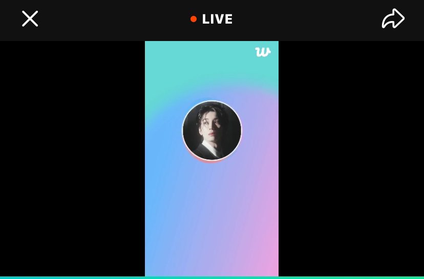 ไม่ทันข้ามวัน น้องเค้ามาไลฟ์ล่ะ อ่ย มินกยูไม่อยู่ = มีคนเหงาค้าบ 😆😆😆😆