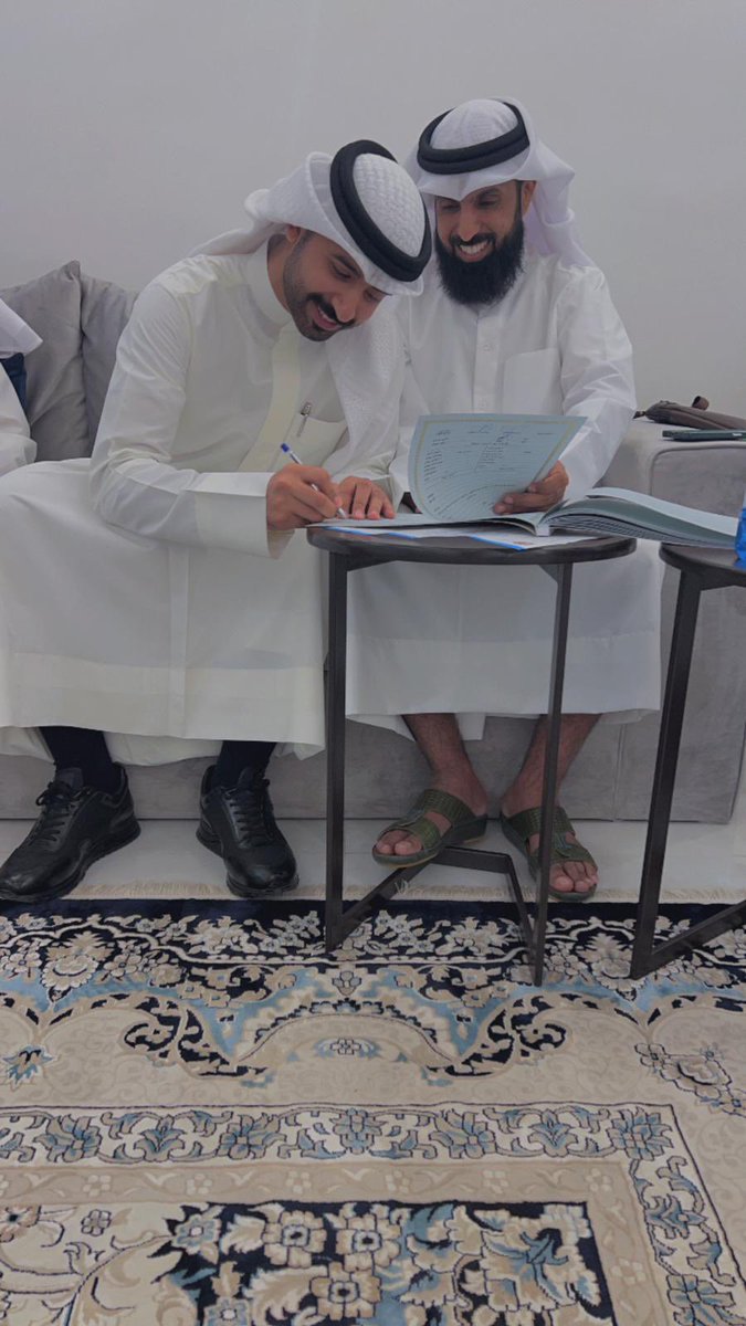 (وَمِنْ آيَاتِهِ أَنْ خَلَقَ لَكُم مِّنْ أَنفُسِكُمْ أَزْوَاجًا)

الحمدلله الذي بنعمته وبفضله تتم الصالحات ، تم ولله الحمد وبفضله "عقد قراني"
سائلاً المولى عز وجل التوفيق لي ولكم

اخوكم /
طلال فلاح الدلاج المطيري