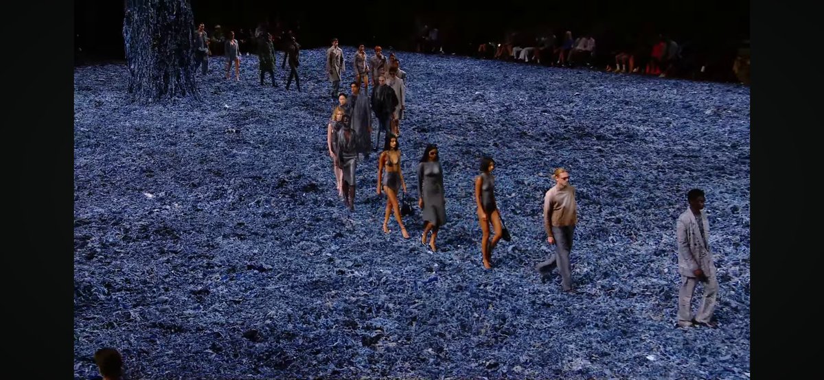 Diesel SS25 venue is filled with shredded recycled denim. Not sure what was the inspiration behind it, but that visual alone is a great depiction of the ominous reality of waste the fashion industry produces. We have clothes, but throw them away for new styles, new trends, etc.