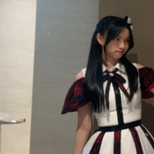 Aralie_JKT48's tweet photo. TERIMA KASIH BANYAK UNTUK HARI INII!!! Pikachu’s Indonesia Journey keren sekalii 🤩 senang bisa bertemu kalian kembali di event yang sangat amat menyenangkan tadii!!! bersyukur sekali bisa mendapatkan kesempatan untuk tampil bersama para pikachu yang menggemaskann!!!⚡️ https://t.co/2pImfl8YrF