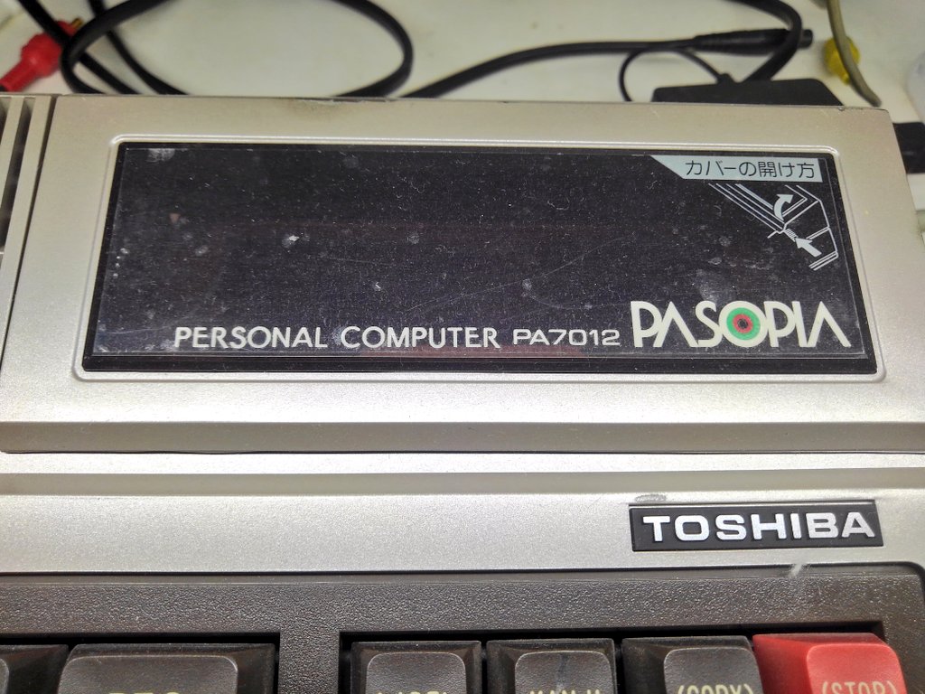 toshitada1973's tweet photo. 初代パソピアだよ。搭載するBASICによって、PA7010と7012が存在するけど、外観は型番表示以外はまったく一緒。続く。#PA7010 #PA7012 #PASOPIA https://t.co/md1077n0Fy