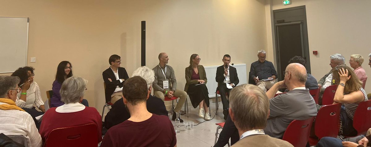 Robin_Salecroix's tweet photo. 🗣️ L'universalisme républicain est une idée en mouvement permanent, à défendre et éclairer loin des caricatures. Merci aux organisateurs des rencontres de la social-ecologie pour leur invitation et aux intervenants pour leur apport. @EnsembleSNT @Territoires44 @pcf https://t.co/0VHBKs2xYO