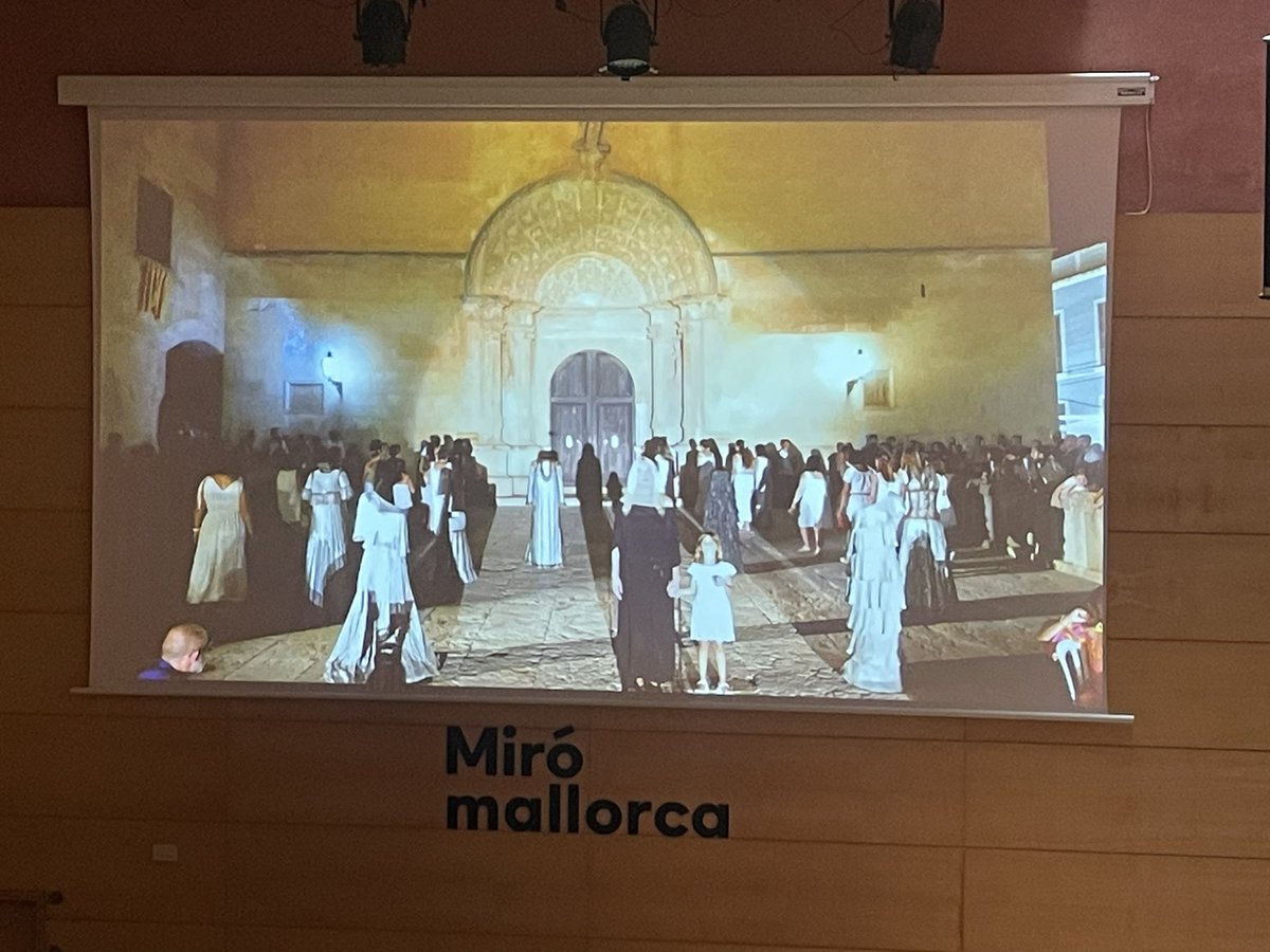 SolerCatalina's tweet image. Un orgull que dins els actes de la nit de l’art de @ajuntpalma @AjFelanitx hi sigui present, gràcies al comissari Sebastià Mascaró #orgullfelanitxer @fundaciomiro