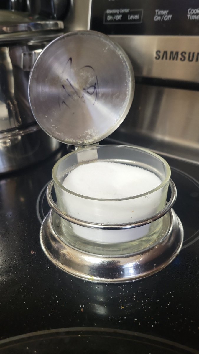 fyao's tweet photo. @altonbrown And all this time, I thought you were salty. https://t.co/BZbmT8S7k1