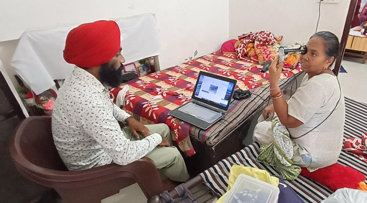 kumarparveen386's tweet photo. Great news, Punjab! CSC VLEs are bringing pensions right to your doorstep with DigiPay. Convenience at its best! #PensionDistribution #DigiPay #Punjab @CSCegov_ @ashi_apple @CSC_Punjab @MoRD_GoI @PbGovtIndia @DrBaljitAAP @CsPunjab @MSJEGOI @_DigitalIndia @PIB_India @PMOIndia https://t.co/OhUwtm0hhv