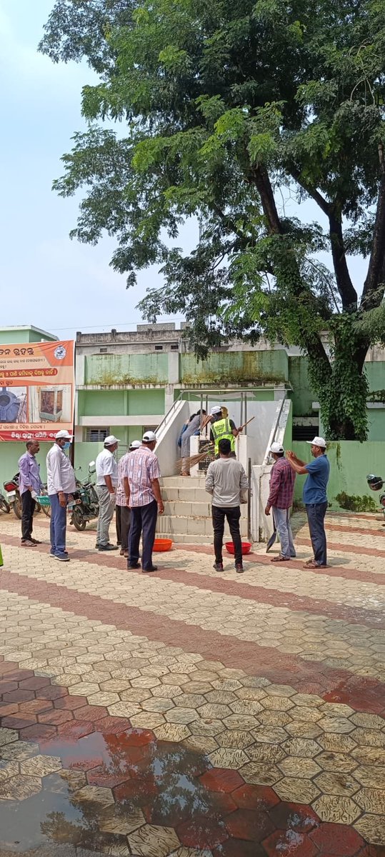 Today a clearness drive was conducted at SDH Padampur.
