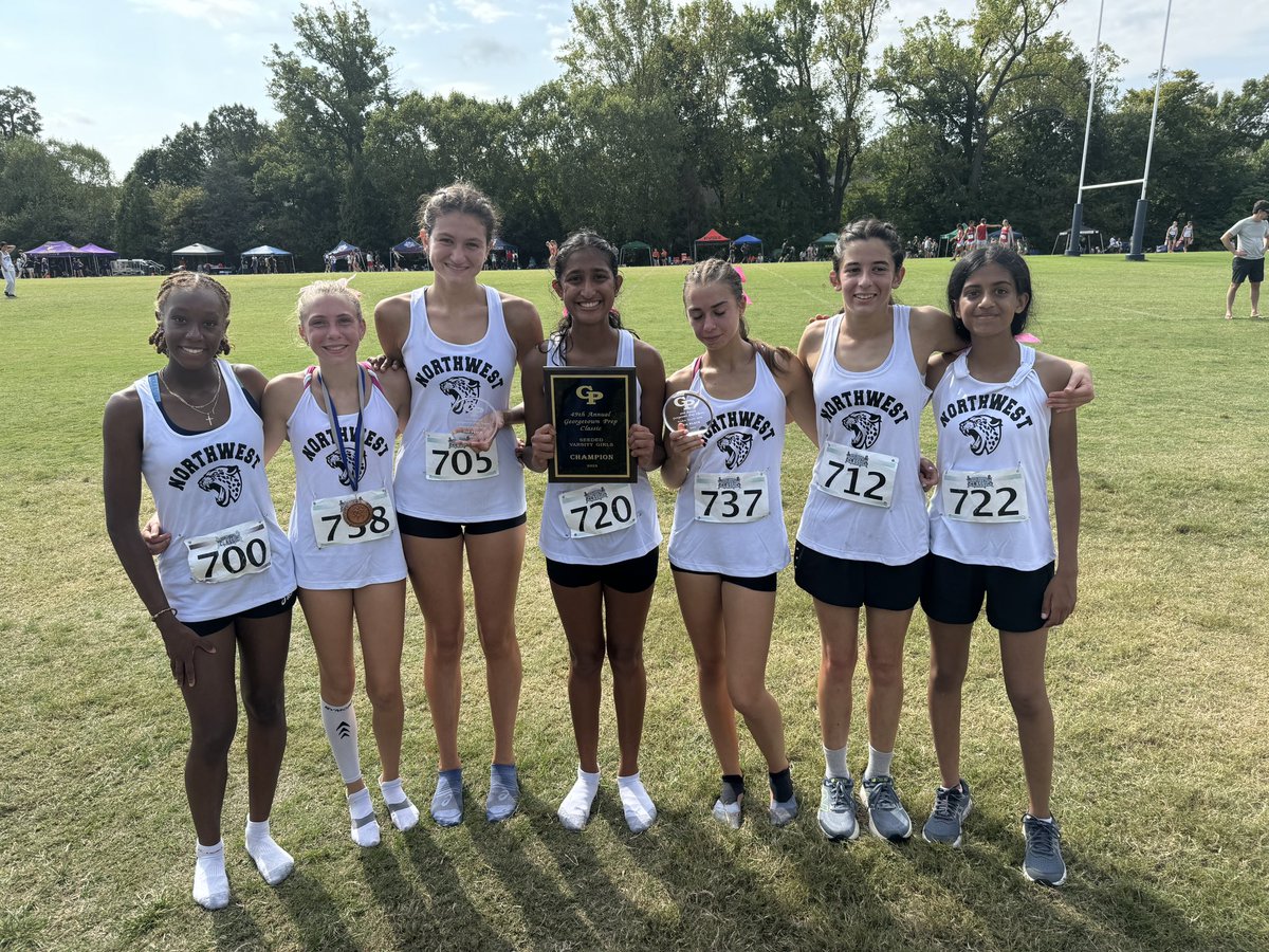 siluhcy's tweet photo. Yeah @NWJagSports @NorthwestXCTF , girls first place at the Georgetown Prep Invitstional! https://t.co/eXRr9pDgfR
