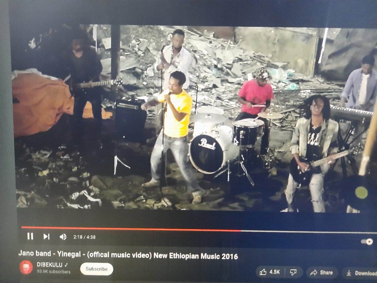 ክራንቹ እርሙን ያገኘውን ዳለር ቀንተሌት በመዛለል አውድሞ ፤ ለቅዳሜ ቺላክስ እንኳ ጠብሾት ሲያበቃ "ይነጋልልልልልል" እያለ ራሱን በመሸንገል ላይ 😭😭

#ዳለር_እና_ፀጉር_ባዳ_ነው
#እኔን_ያየ_ይቀጣ