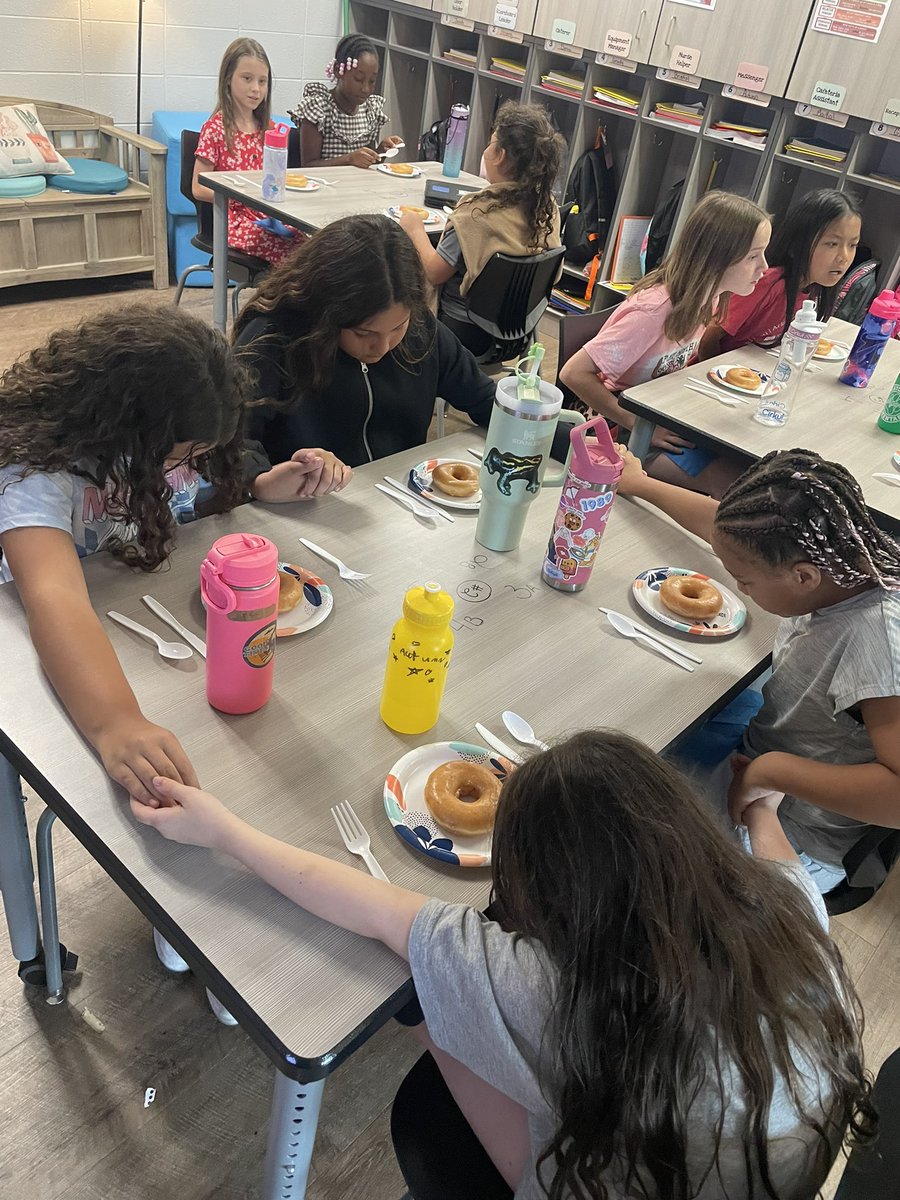 Mrs. Rich-Flickinger’s Class tweet media