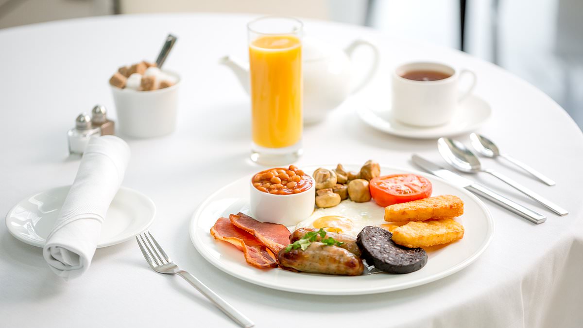 Hotelier and top chef reveal the key signs of the PERFECT hotel breakfast (and the dishes that should never be served in the morning) dlvr.it/TDWRFv