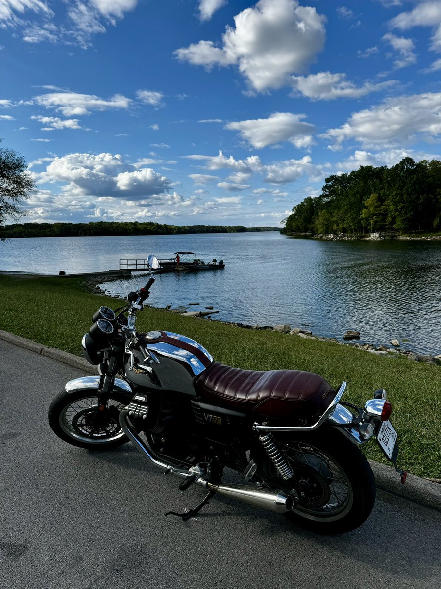 Looks like a good weekend for a ride in Middle Tennessee. <a href="/motoguzzi/">Moto Guzzi Americas</a> #ridetennessee #motorbike #nashvillemotorcycles