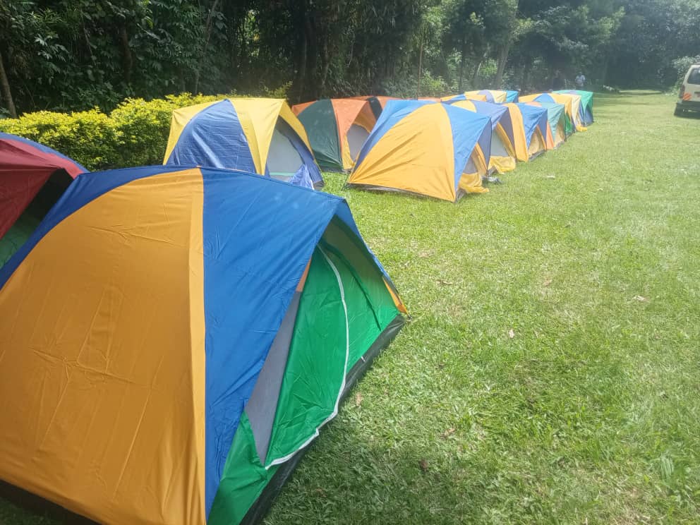 AnoldNgabirano's tweet photo. Learning, connecting, and taking action on climate change at the heart of Rwenzori Mountain National Park with youth from Uganda and Kenya. 🌍❄️ #ConservationCamp #YouthForClimateAction #RwenzoriMountainNP #ClimateChangeMatters #ExploreRwenzori https://t.co/OavgjeA5OW