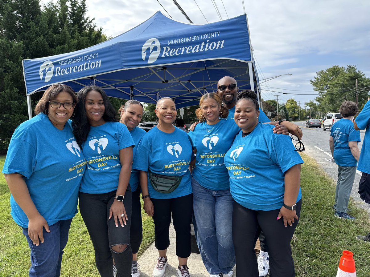 Donna Redmond Jones (@drjones_ossi) on Twitter photo Thank you Northeast Consortium principals - adding to the excitement of a wonderful community event @BBMS_MrAdelekan <a href="/BlakeAthletics/">Blake Athletics</a> <a href="/BurtonsvilleES/">Kimberly Lloyd</a> Thank you Northeast Consortium principals - adding to the excitement of a wonderful community event @BBMS_MrAdelekan <a href="/BlakeAthletics/">Blake Athletics</a> <a href="/BurtonsvilleES/">Kimberly Lloyd</a>