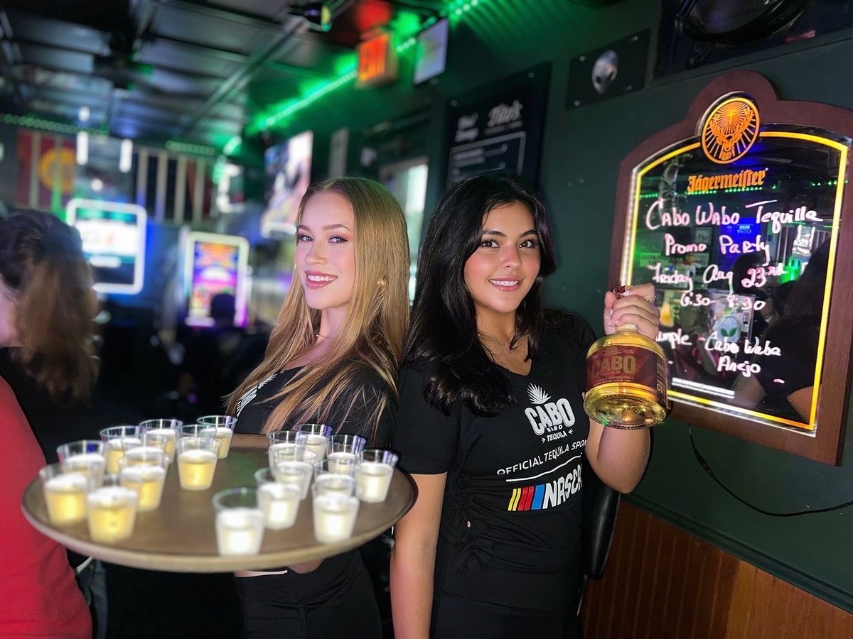 ScannellTalent's tweet photo. Cabo Wabo Tequila 🏁🖤💯 https://t.co/vlKcbWaCoI