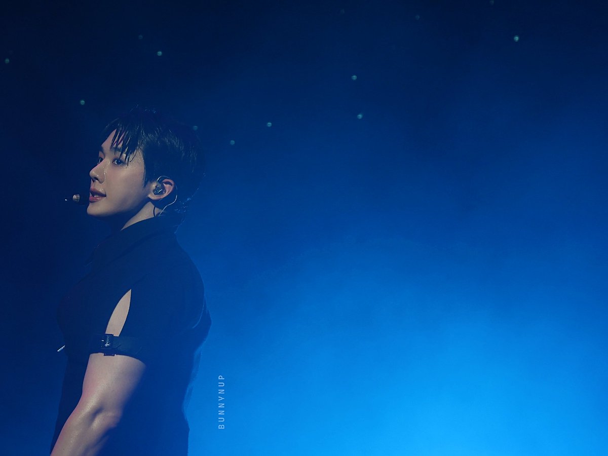 BUNNYNUP0301's tweet photo. 240914 #원호
조명 무드
#WONHO
@official__wonho https://t.co/xTwBRWPPtC