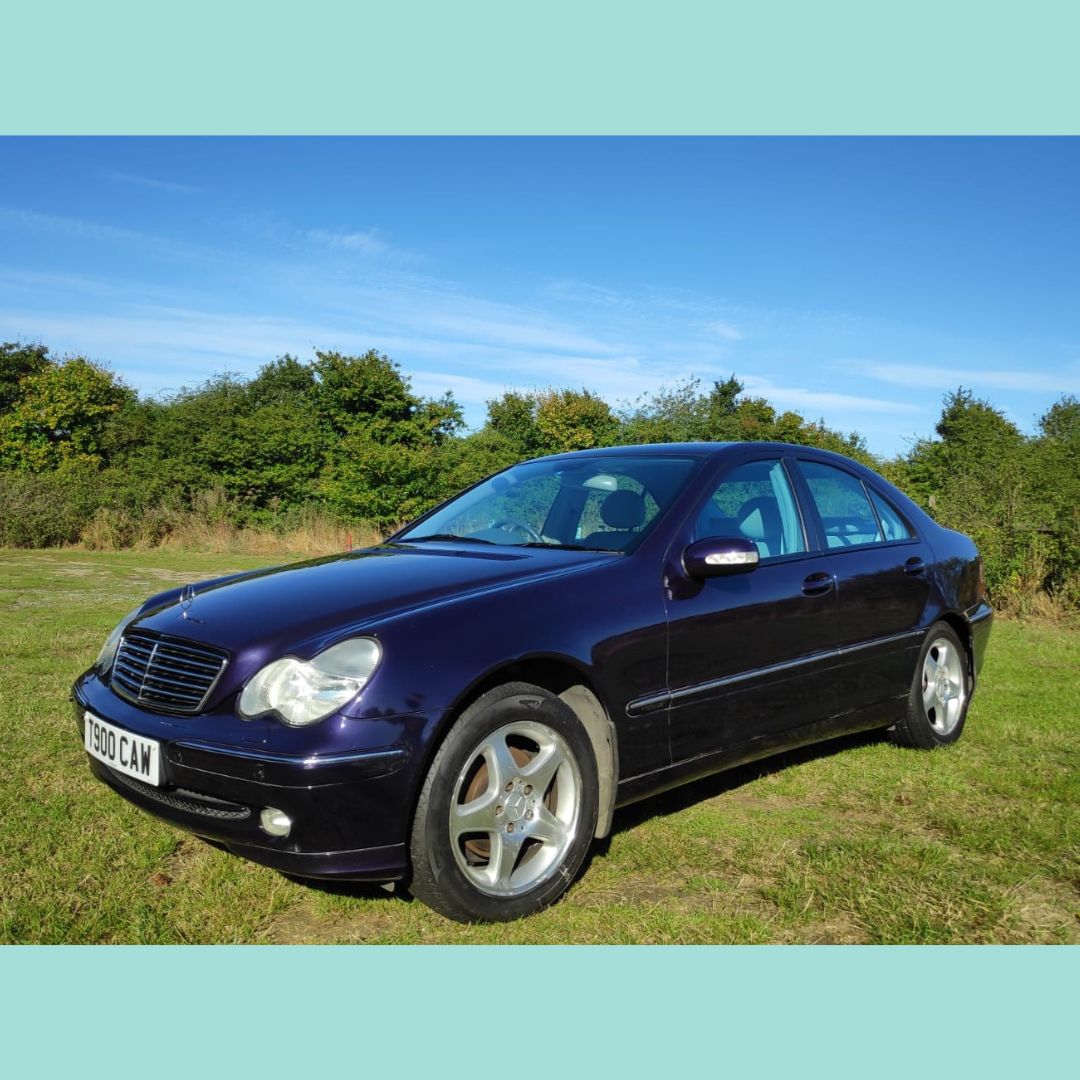 EvokeClassics's tweet photo. LIVE AT AUCTION
2002 Mercedes Benz C200 Kompressor
https://t.co/h9sjxiCVvg
• Avantgarde trim
• Only 2 previous owners
• Owned for around 17 years by our vendor’s father
• Stamped service book
• MOT'd to July 2025
• Private plate staying with the car
#MercedesC200 https://t.co/tXmAOpXDbY