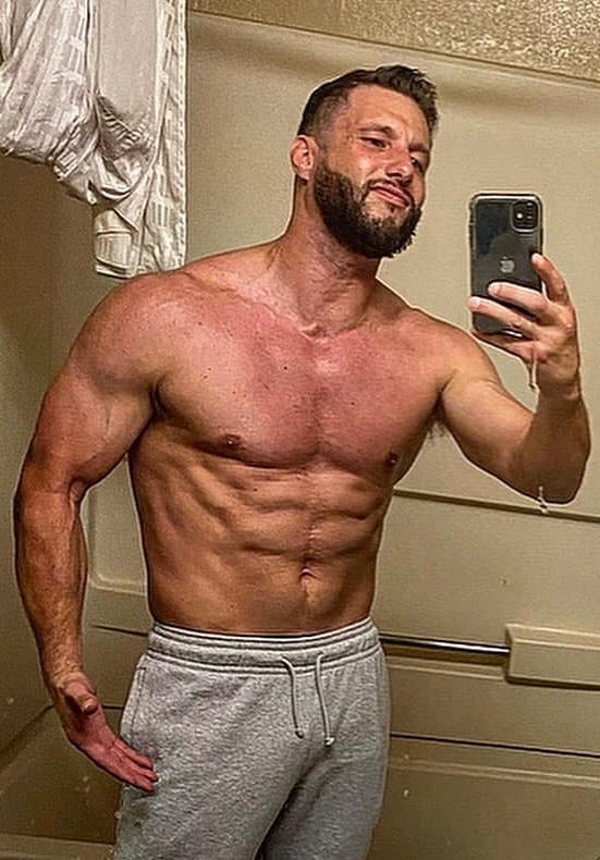 It’s grey sweatpants season… who wants to help me out of them?