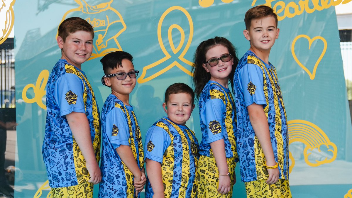 PhilaUnion's tweet photo. Alumni of our #Fearless43 helped design special yellow pajamas in support of Kisses for Kyle!
Parker, Kenzie, Elliott, Patrick, and Jack included elements that represented being a part of the Fearless 43, the club, and what they believe in.
Youth-sized PJ pants will be available to purchase in the Union Shop at our #KickChildhoodCancer Match tomorrow!
#DOOP