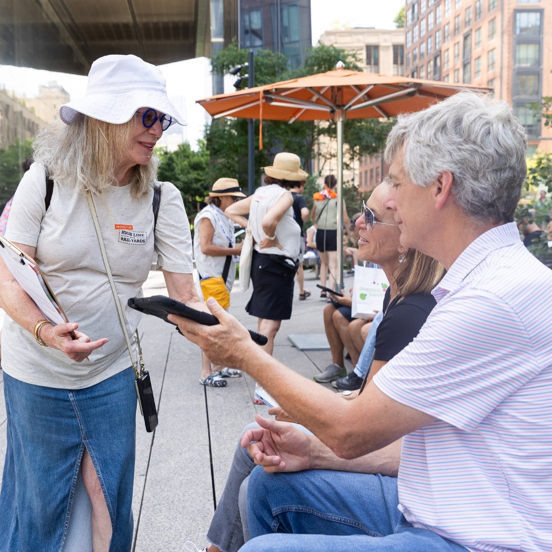 highlinenyc's tweet photo. Today is the 10th anniversary of the opening of the Western Rail Yards section of the High Line, whose opening marked over 15 years of advocacy.
Now, we're again banding together with New Yorkers to #ProtectTheHighLine. Follow along with @ProtectHighLine: https://t.co/6hBcb2LLqw https://t.co/Bwkxs7otr1