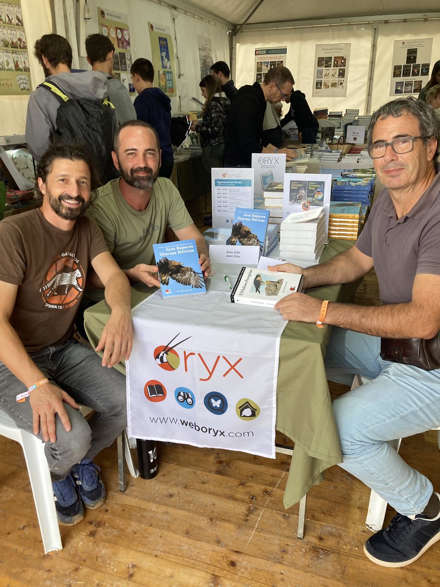 Seguim amb la jornada de signatures!  

Àlex Ollé, Joan Goy i Iñigo Zuberogoita <a href="/TundraEdiciones/">Tundra Ediciones</a>