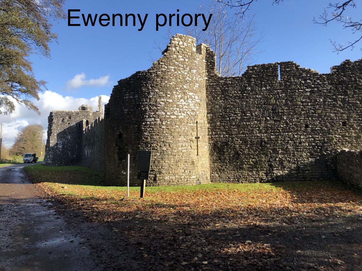 cestyll's tweet photo. Ewenni Priory Church ⛪️ 

Separate from Ewenny Priory house 🏰 

Still unclear why a small and not highly significant place like Ewenny would require such fortifications: were they built for show rather than defensive purposes? https://t.co/ODXaYWuHqX
